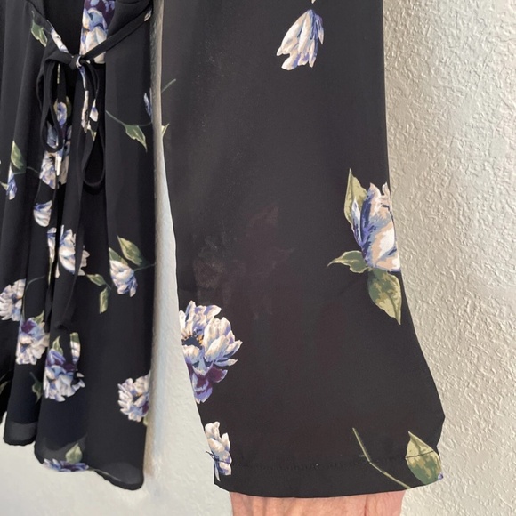 LUSH Long Sleeve Black Floral Wrap Dress Size Medium EUC - Picture 6 of 11